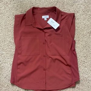 NWT Evereve Scout Button Down size Medium